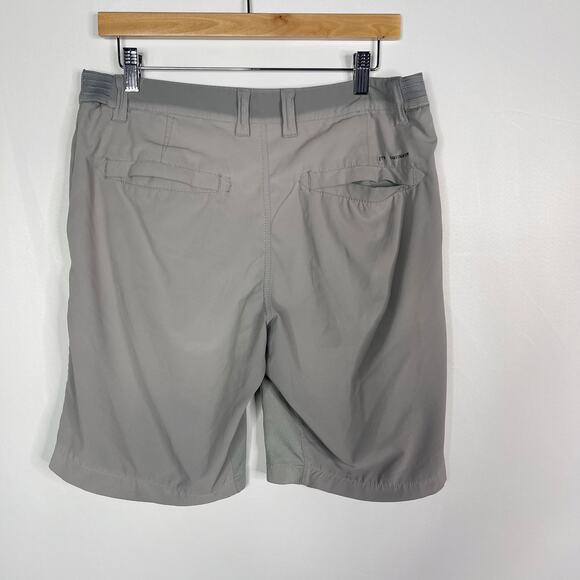 Travis Mathew Mens Size 34 Gray Flat Front Golf Shorts FLAWED Performance Mesh - Picture 2 of 9